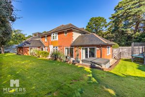 Photo 16- click for photo gallery